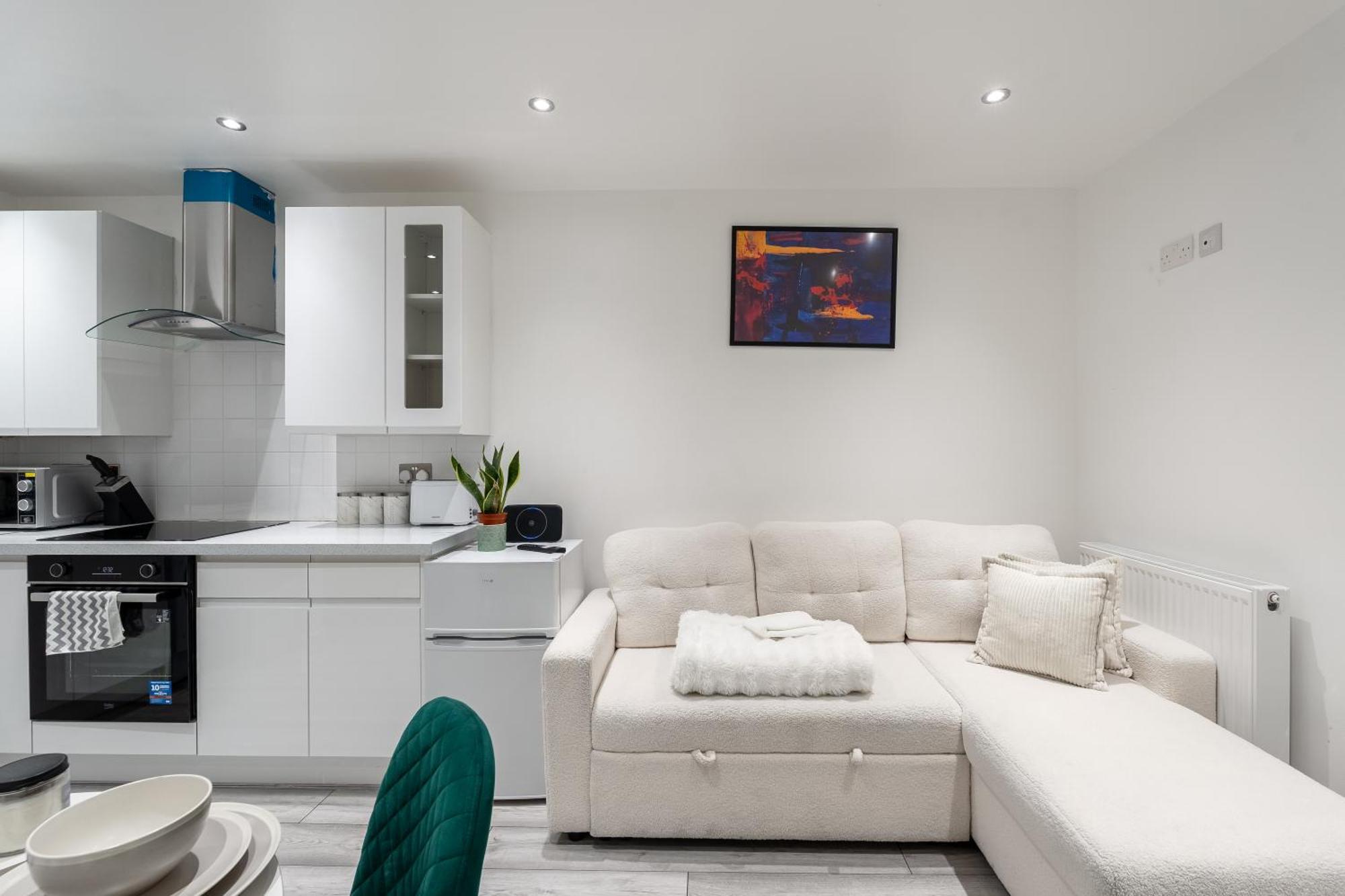 Beautiful Flat Near Central London - Entire Flat - Equipped Kitchen - Private Bathroom Екстер'єр фото