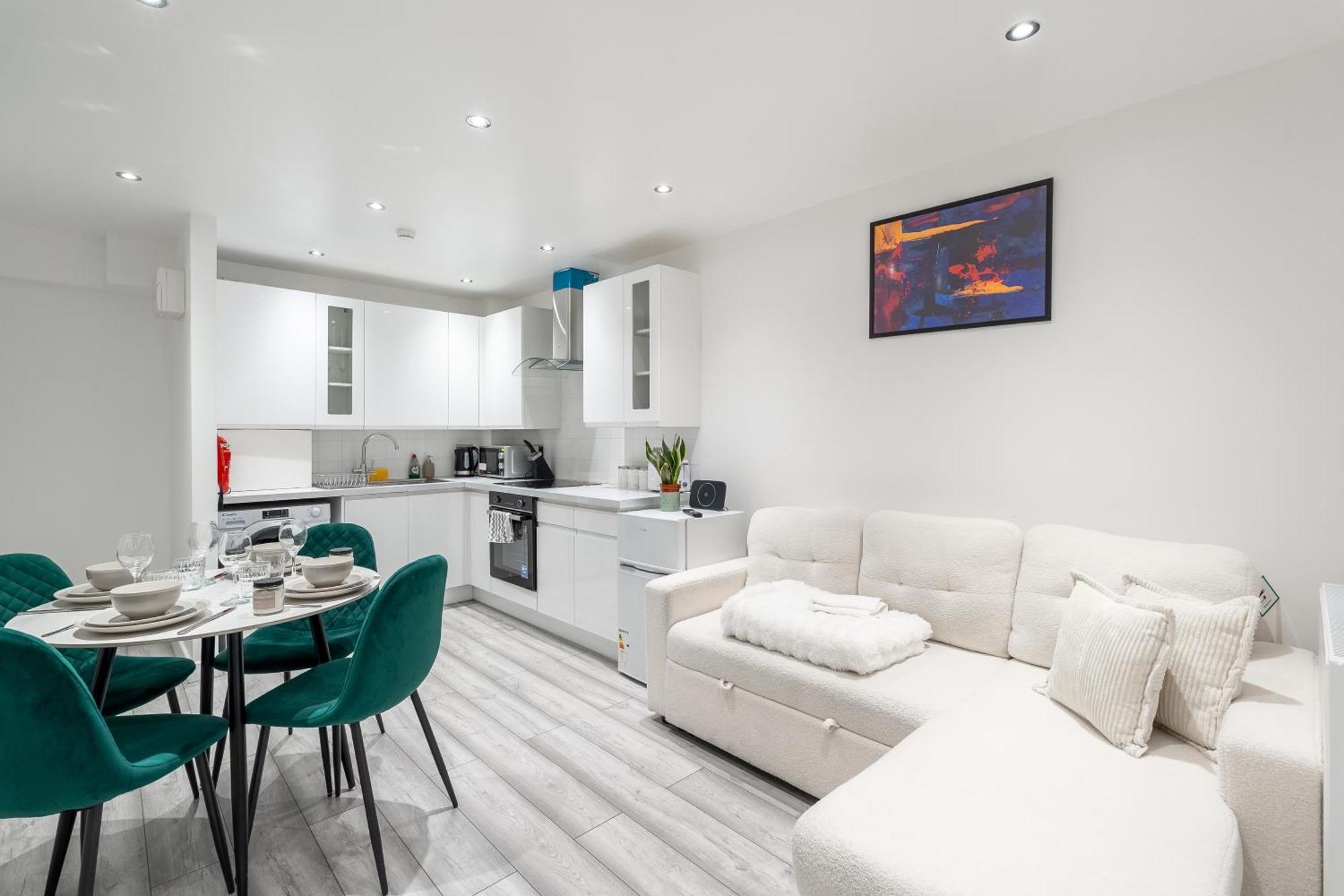Beautiful Flat Near Central London - Entire Flat - Equipped Kitchen - Private Bathroom Екстер'єр фото