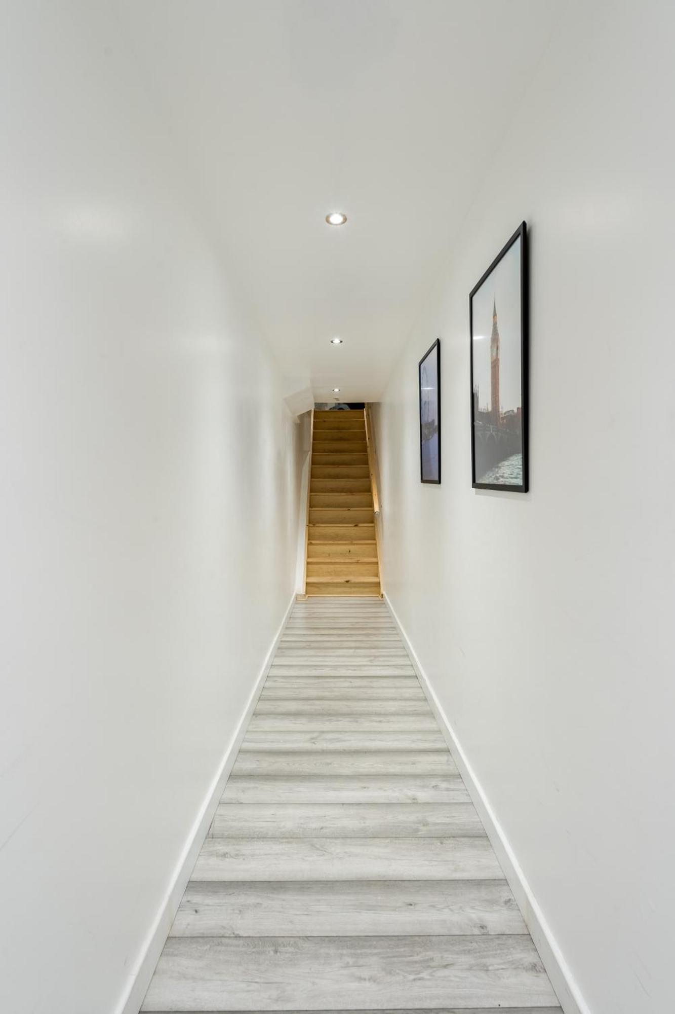 Beautiful Flat Near Central London - Entire Flat - Equipped Kitchen - Private Bathroom Екстер'єр фото