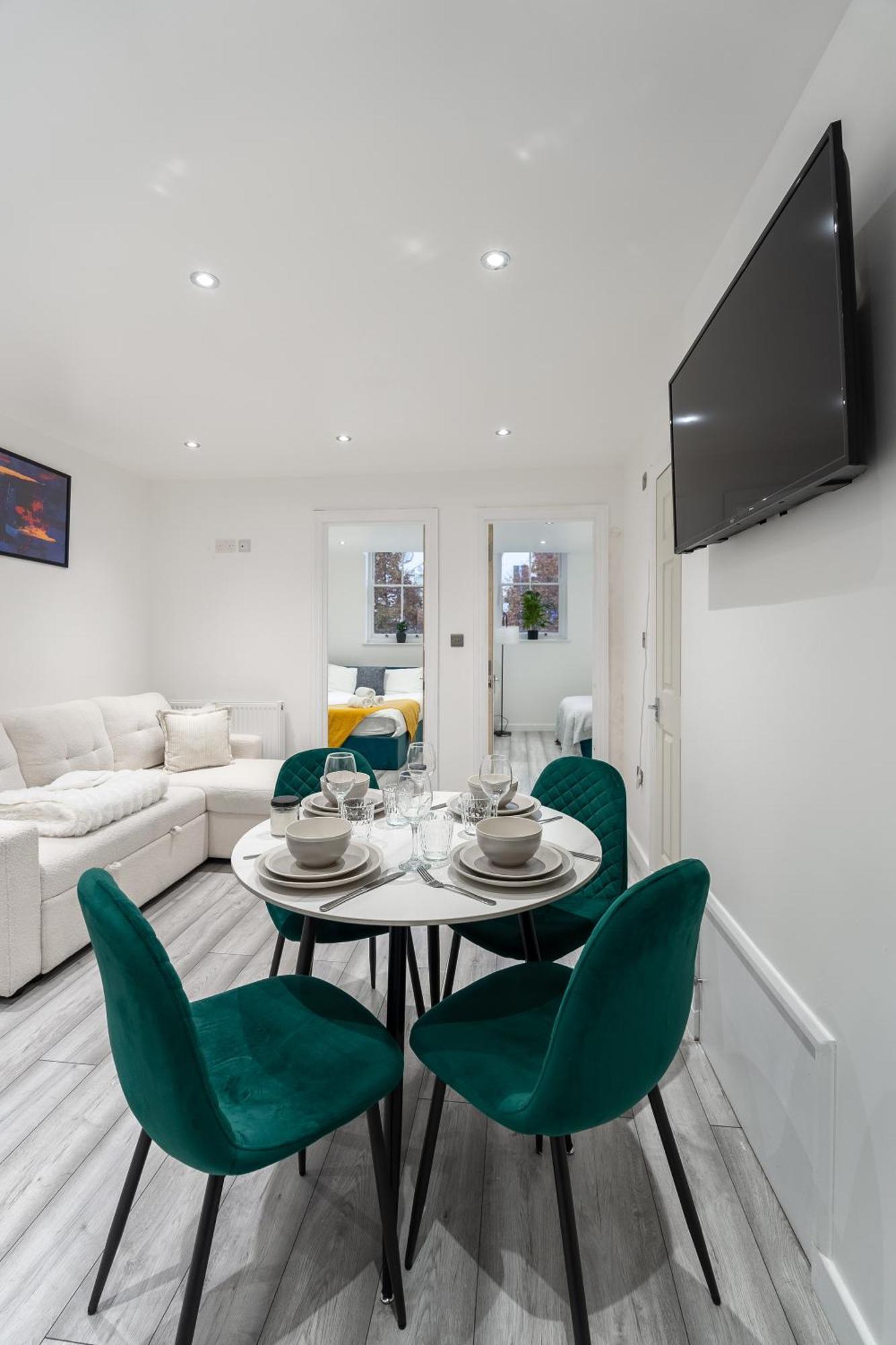 Beautiful Flat Near Central London - Entire Flat - Equipped Kitchen - Private Bathroom Екстер'єр фото