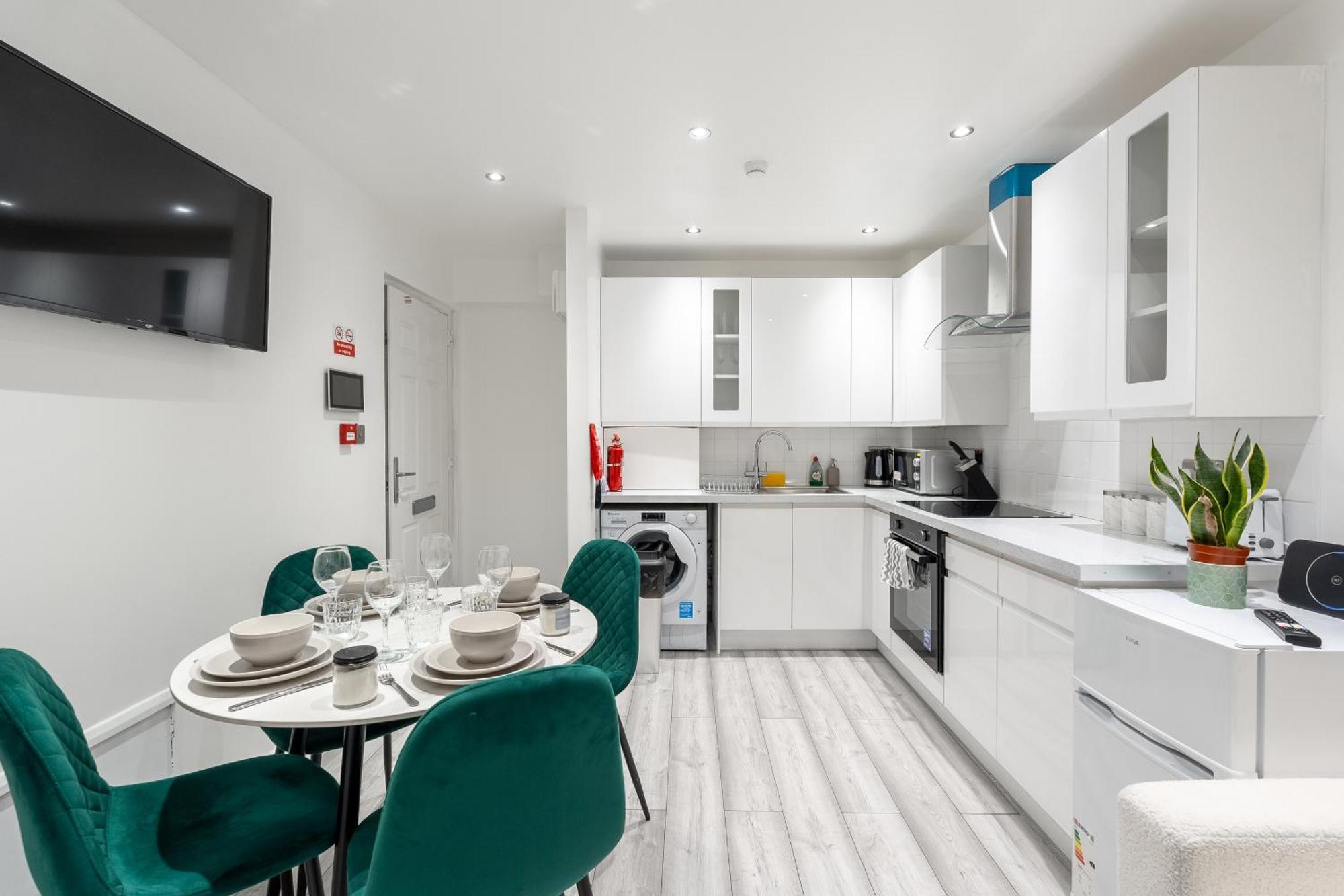 Beautiful Flat Near Central London - Entire Flat - Equipped Kitchen - Private Bathroom Екстер'єр фото