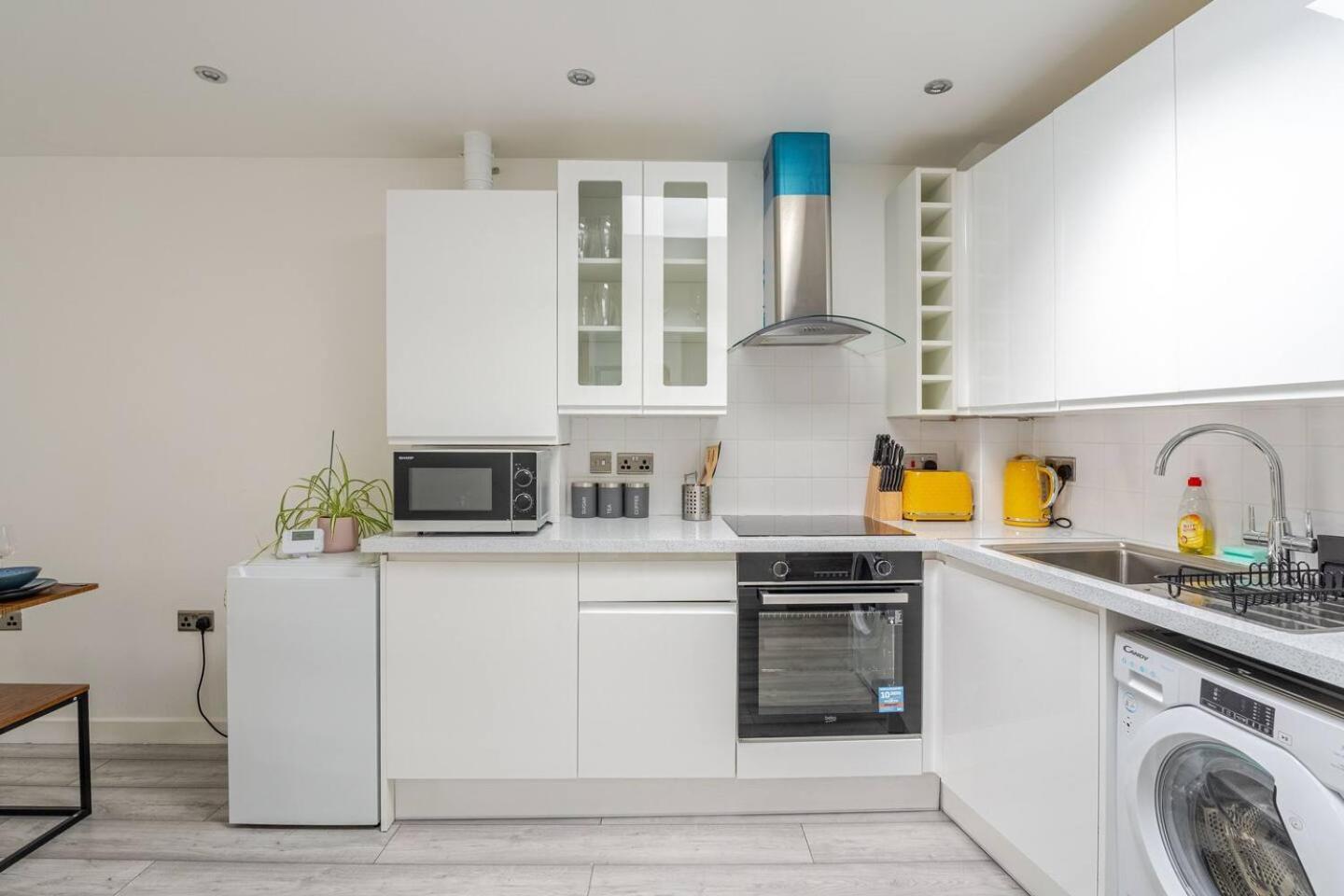 Beautiful Flat Near Central London - Entire Flat - Equipped Kitchen - Private Bathroom Екстер'єр фото